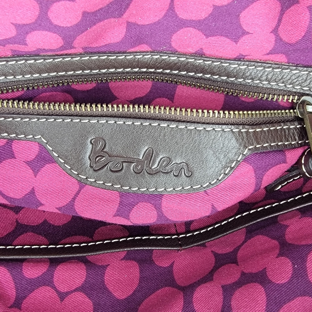 BODEN Genuine Leather Brown w/ Fuschia Trim‎ Leather Handbag. P138 - Picture 5 of 10